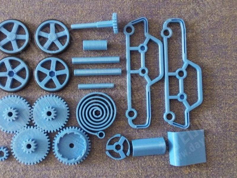 3D打印发条玩具车